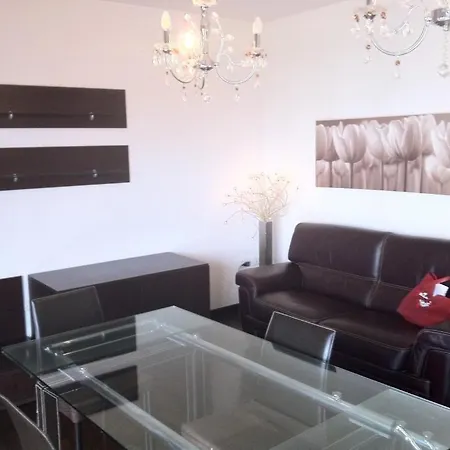 Apartment Pescara, Italy, Abruzzo, Within Walking Distance Of The Sea