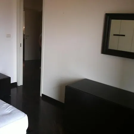 Pescara, Italy, Abruzzo, Within Walking Distance Of The Sea Apartment Pescara